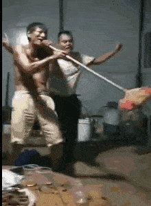 男人喝多了就喜欢高歌一曲