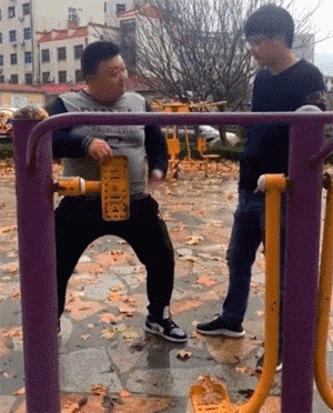 损友恶搞系列之牛顿定律